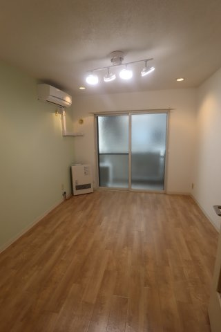 札幌館アネックスの居間・リビング