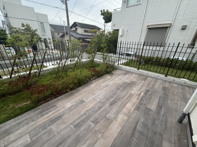 ブリランテ苦楽園の庭