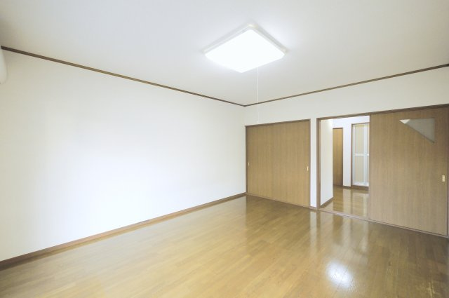 カーメル原の洋室|※写真は別の部屋のものです。