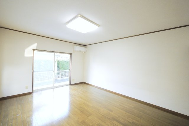 カーメル原の内装|※写真は別の部屋のものです。