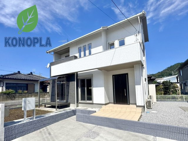 【中古戸建】足利市山川町の外観|■外観｜庭付き一戸建てならお子様やペットが走り回っても大丈夫！伸び伸びと遊び、過ごすことができます♪