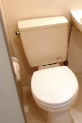 コーポカワチＢのトイレ