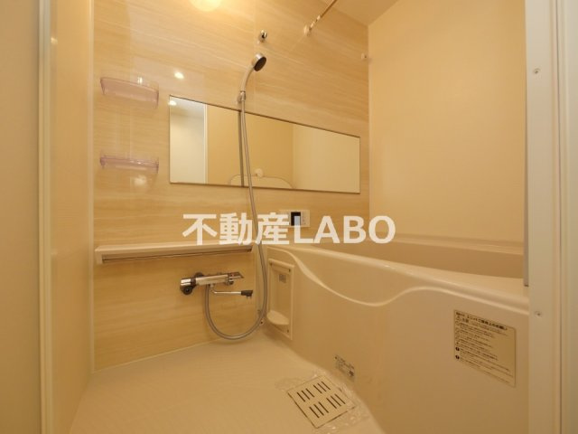 プレサンス西九条シティベイの浴室