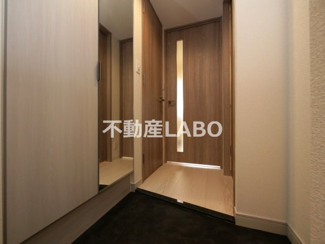 プレサンス西九条シティベイの玄関