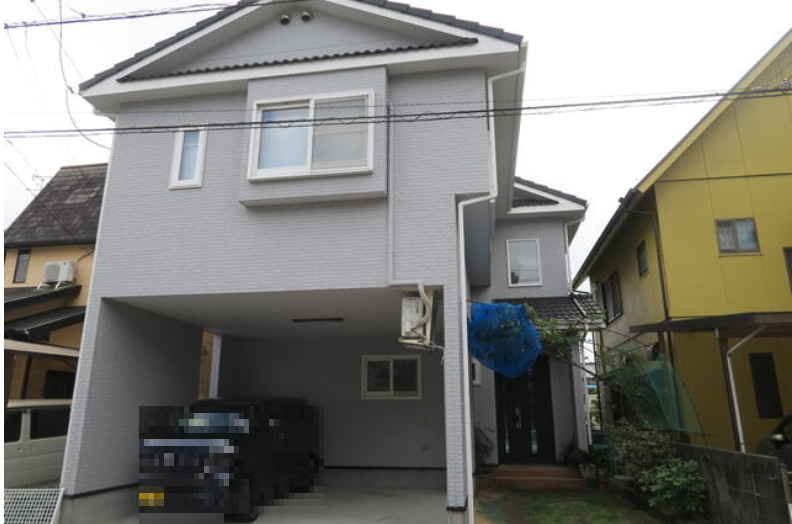 「駐車場3台＆5LDK」高知市介良乙　中古一戸建ての外観|シンプルな色味でスッキリとした印象の外観♪