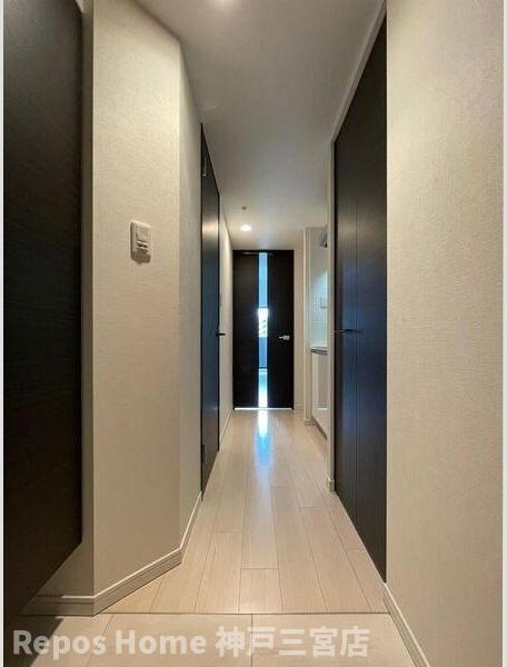 S-RESIDENCE神戸磯上通の玄関