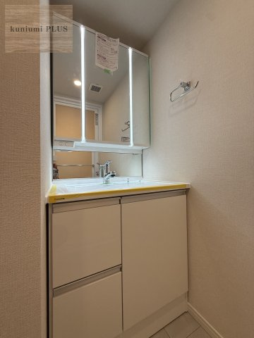 京橋第2コーポの独立洗面台