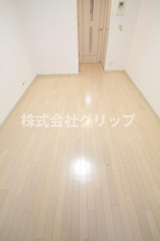 グランド・ガーラ横濱山下町の居間・リビング