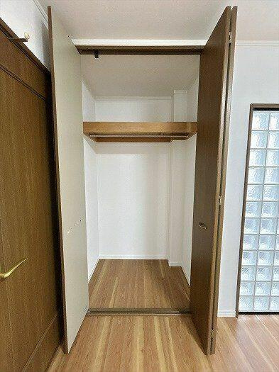 船橋市二和西４丁目３０－７の収納|「１階南東側洋室」収納の中です