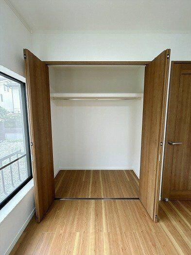 船橋市二和西４丁目３０－７の収納|「１階南西側洋室」収納の中です