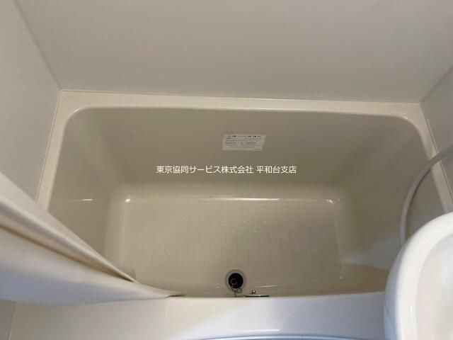 ジュネスハイムＢの浴室