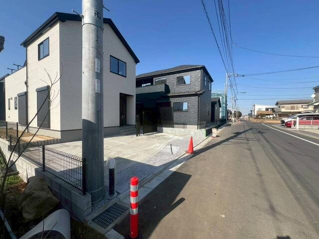 ４２７３船橋市二和西２６期１４棟の前面道路含む現地写真