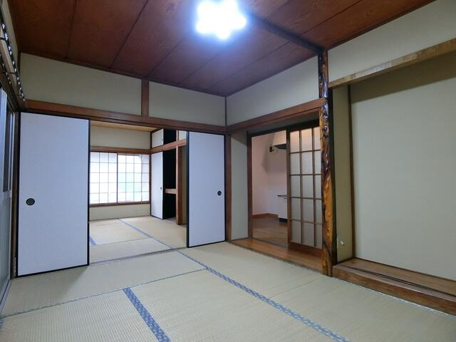 松戸市　常盤平西窪町戸建て　二世帯住居の和室|（１階）
