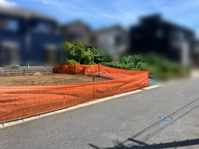 ブルーミングガーデン　松戸市高塚新田２棟／１期２号棟の前面道路含む現地写真|★販売現地★