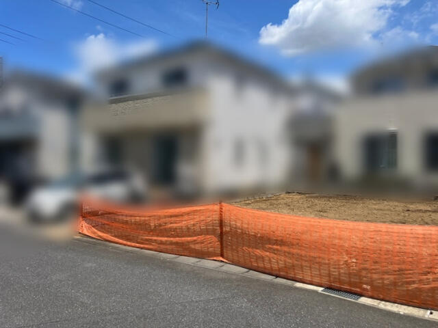 ブルーミングガーデン　松戸市高塚新田２棟／１期２号棟の前面道路含む現地写真|★販売現地★