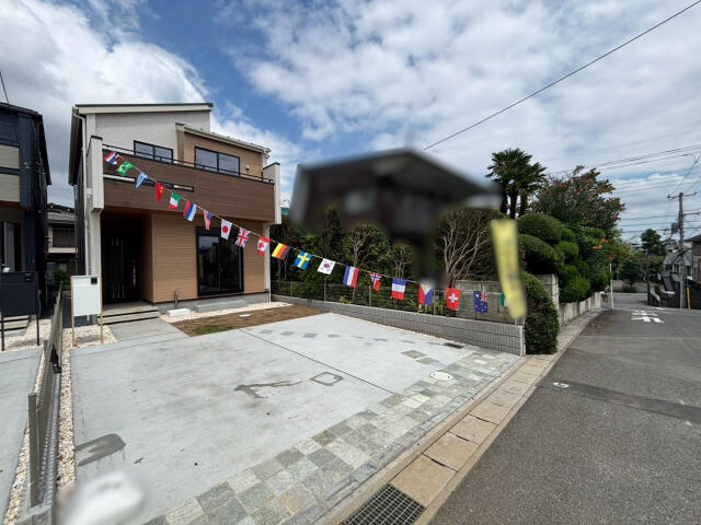 ブルーミングガーデン　松戸市小金原４丁目２棟／１期２号棟の駐車場|外観写真