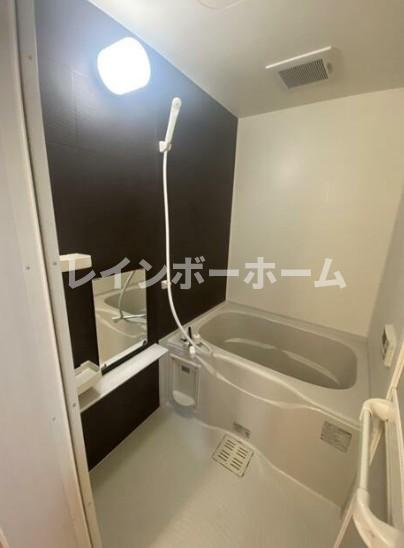 サンライズ船橋塚田の浴室