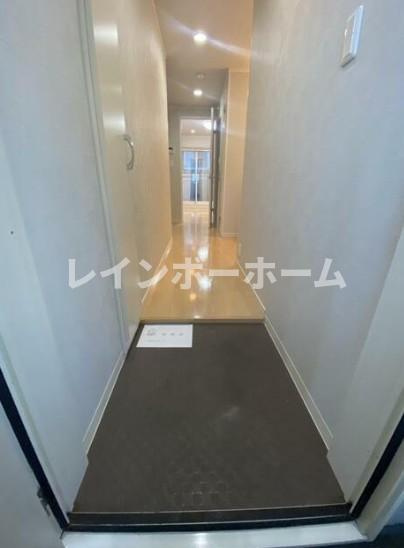 サンライズ船橋塚田の玄関