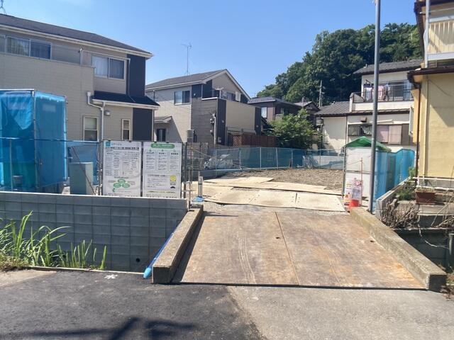 柏市中新宿３丁目０１期の前面道路含む現地写真