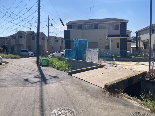 柏市中新宿３丁目０１期の前面道路含む現地写真