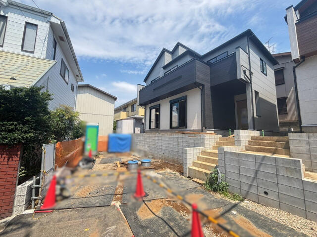 ブルーミングガーデン　鎌ヶ谷市東道野辺７丁目２棟／１期１号棟の庭|【1号棟】外観写真