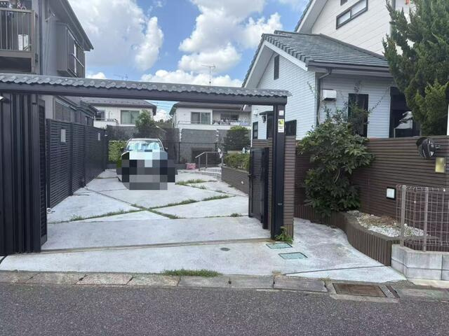 柏市南逆井１丁目戸建ての駐車場