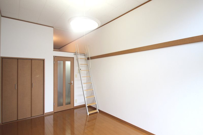 【寝室】 | メインシティガーデン新井壱番館(メインシティガーデンアライイチバンカン)