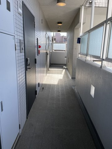 調布市多摩川５丁目の賃貸マンションのロビー
