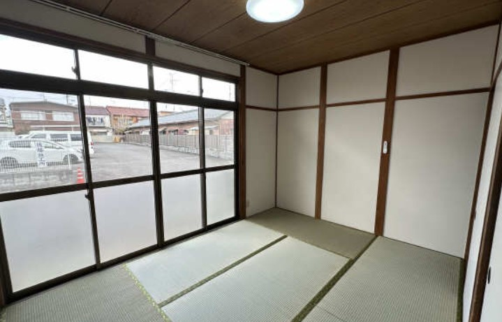 収益住宅　鏡島中1丁目の和室|1階