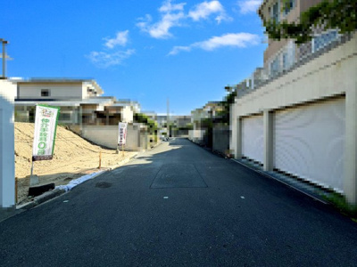 【前面道路含む現地写真】 | パークタウン弥生が丘町　建築条件無し売土地♪ | 【現地写真】
土地60坪以上♪
前面道路約6.51ｍ♪