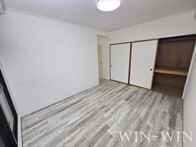 丸八 第2マンションの寝室