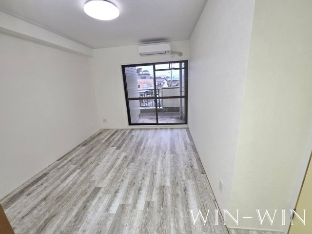 丸八 第2マンションの寝室