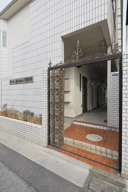 サンパレスオノのエントランス