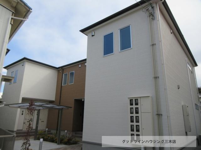 リープラス三木本町