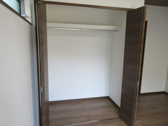リープラス三木本町の収納