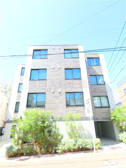 FABRIC武蔵新田（ファブリックの外観|2020年1月築　RC鉄筋コンクリート造地上4階建てインターネット無料の人気賃貸マンション　東急多摩川線武蔵新田駅と東急池上線千鳥町駅利用可能な東京都大田区矢口2丁目