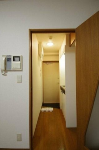 グリフィン新横浜アリーナ前の玄関