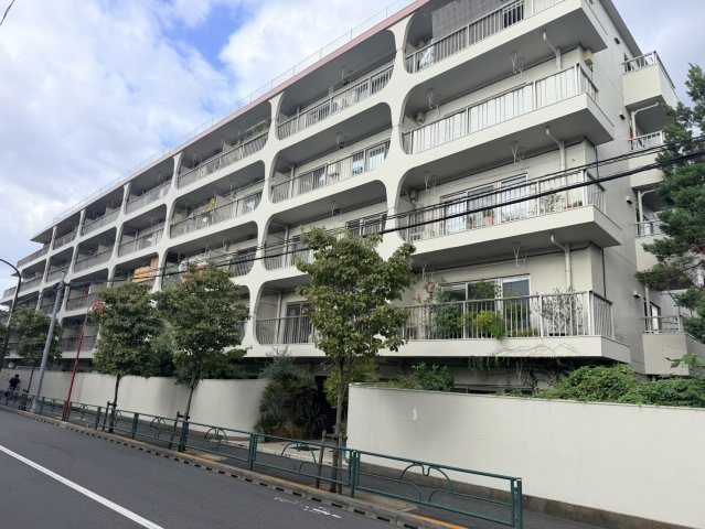 吉祥寺北ハイツの外観|外観写真

現地ご見学希望・資料請求などお気軽にお問い合わせ下さい！
03-5990-5201