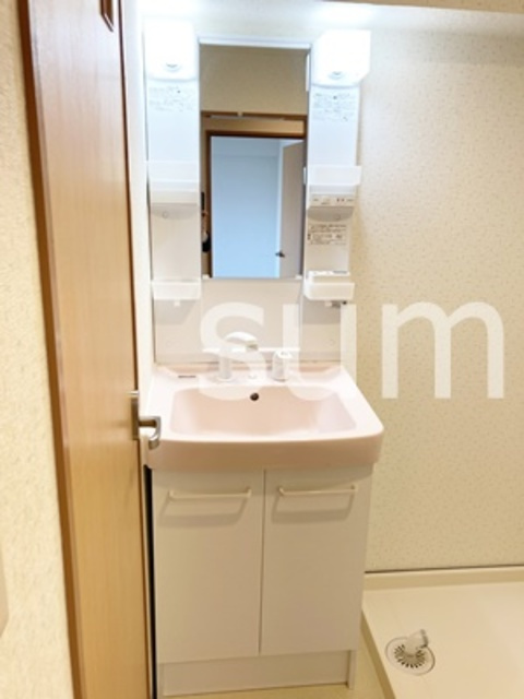 延安ビル　(ノブヤスビル)の洗面所|シャンプードレッサー。