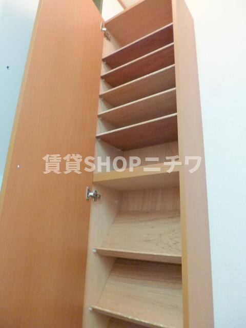 クレールリーフの玄関|☆大きめのシューズボックス☆