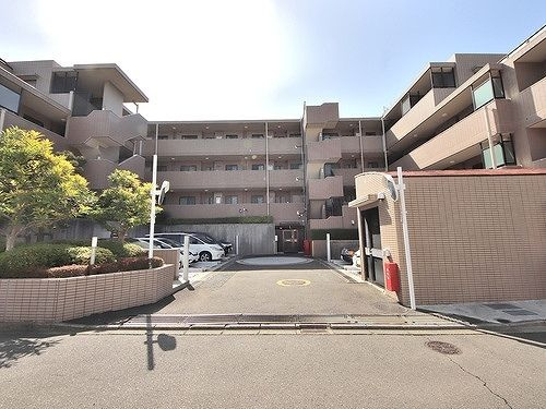 ライオンズステージ上野毛の駐車場