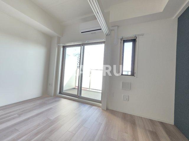 セレニテ蒲生四丁目駅前アリエの洋室|階数・部屋によってカラーパターン違い（カームブルー・ヘリンボーン・マーブルグレー）