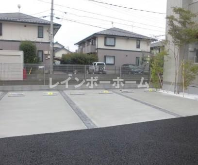 ラ・グリシーヌ・レーブの駐車場
