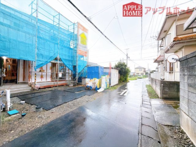 [新築住宅] 深谷市上野台 全1区画の前面道路含む現地写真