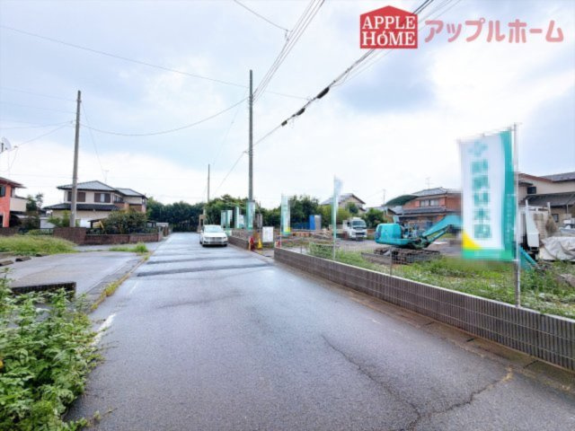 [新築住宅] 深谷市岡 第15期 全4棟の前面道路含む現地写真