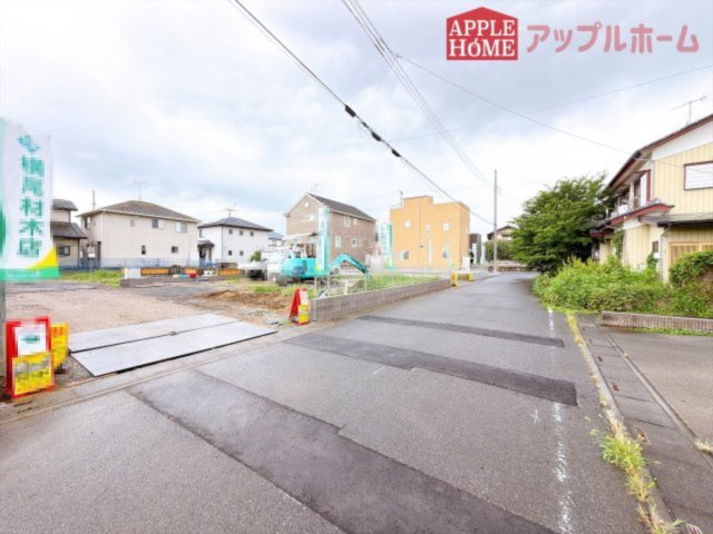 [新築住宅] 深谷市岡 第15期 全4棟の前面道路含む現地写真
