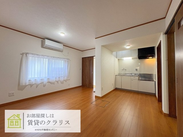 山ノ内山ノ下町（リノベ）テラスハウスの居間・リビング