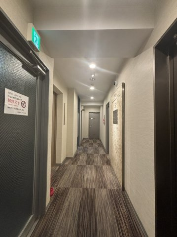 AUSビル