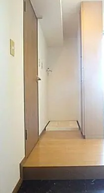 杉並区上荻２丁目の賃貸マンションの玄関