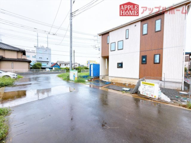 [新築住宅] 坂戸市鎌倉町 全6区画の前面道路含む現地写真